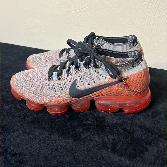 Nike Air VaporMax Fly knit Wolf Grey/Bright Crimson Heritage Zero size 8 - Picture 1 of 17